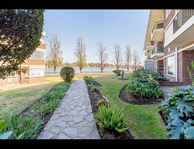 2 BEDROOM APARTMENT FOR SALE IN FLORIDA